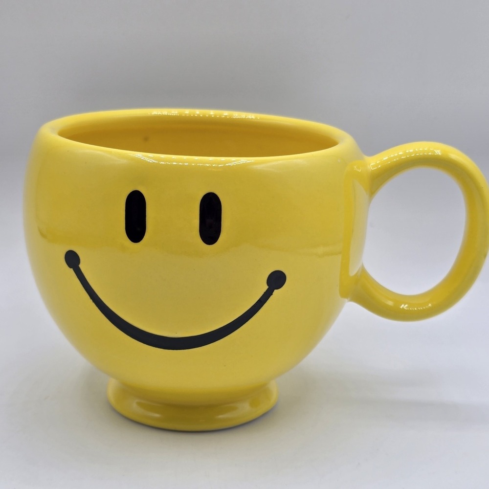 Teleflora Yellow Ceramic‎ Happy Smiley Face Cup Mug Coffee Soup